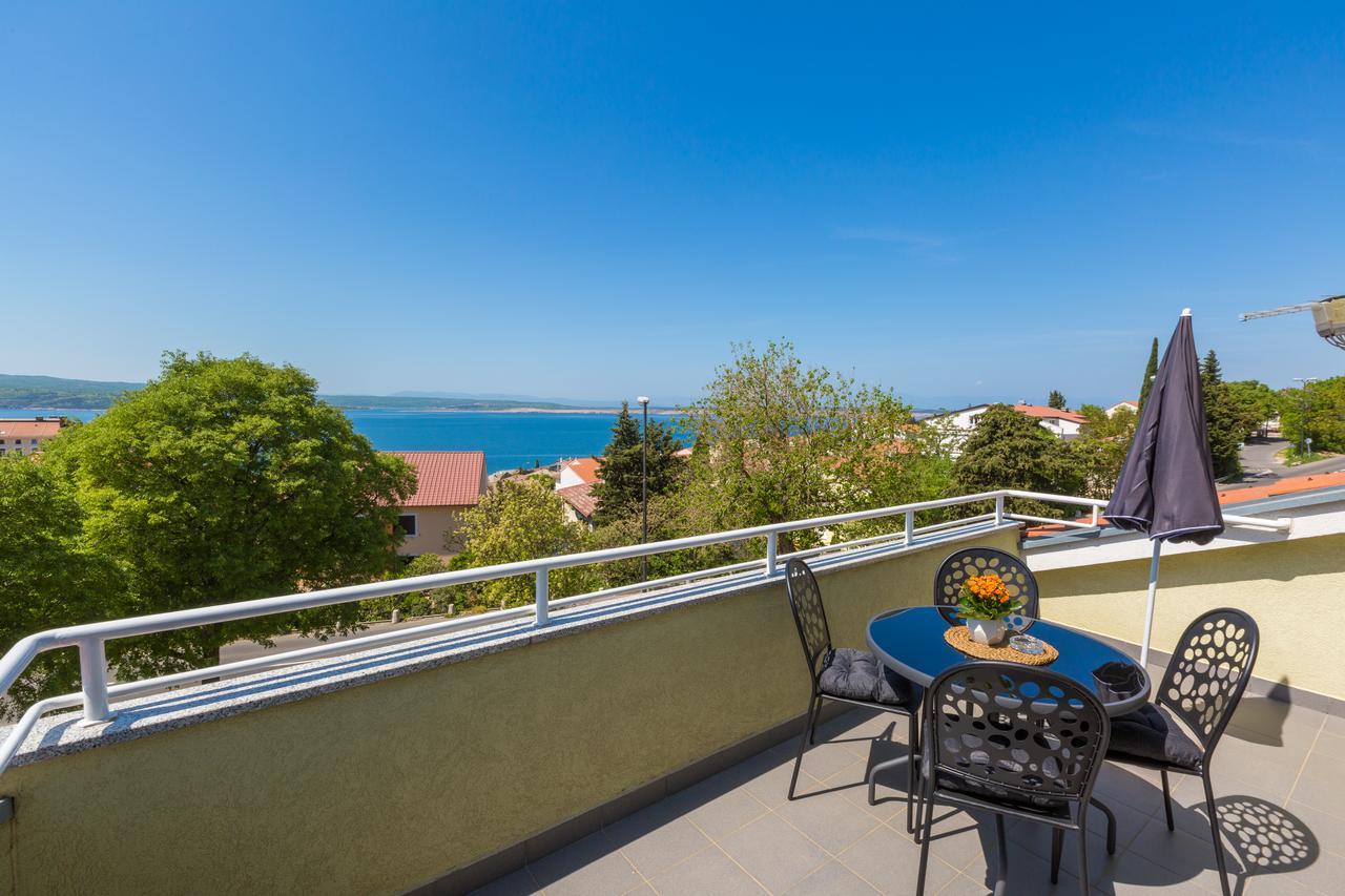 Apartments Claudia Crikvenica Exterior photo
